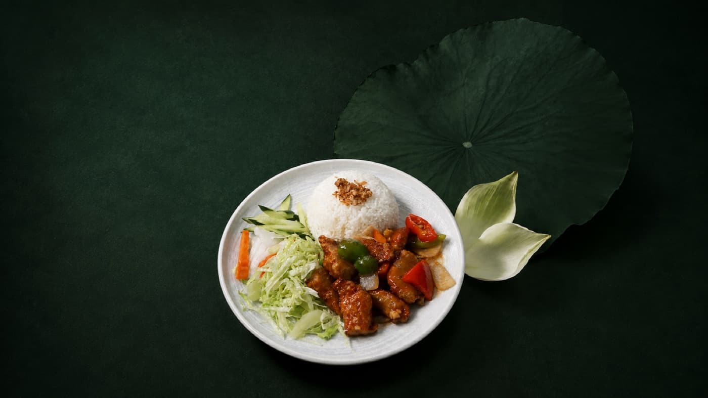 Com Tron ImPorksible vegan rice bowl